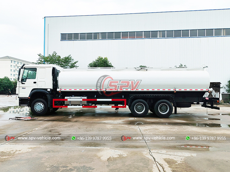 HOWO 9-Compartments Fuel Truck