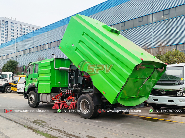 SINOTRUK Road Washing and Cleaning Truck