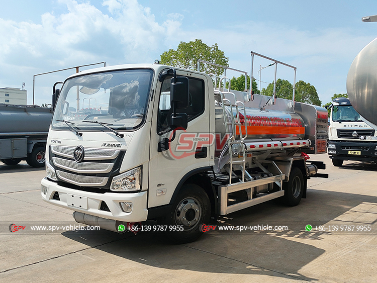 FOTON Petrol Storage Truck with Double Dispensers - Front Left