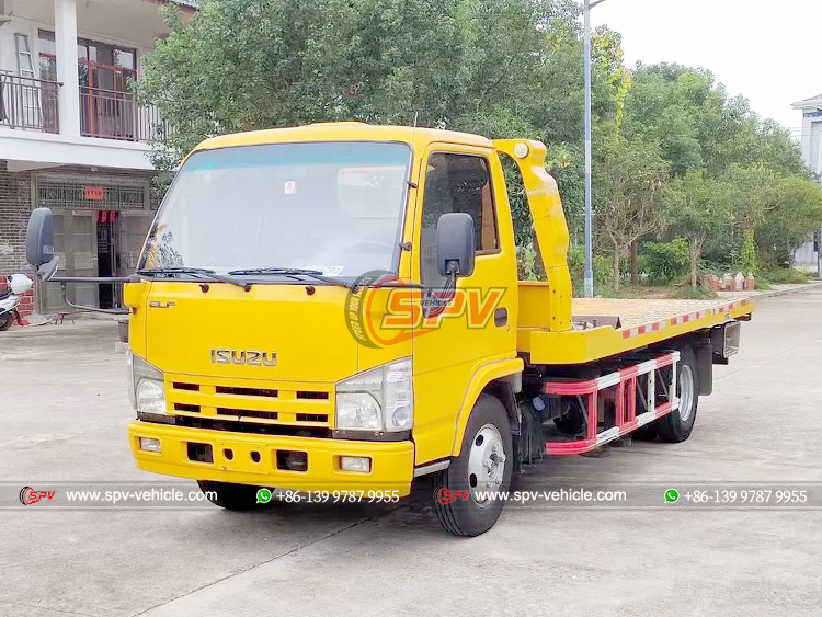 ISUZU 100P Flatbed Towing Lorry - Front Left