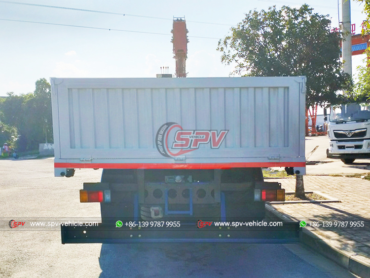 ISUZU Heavy-duty Crane Vehicle - Right