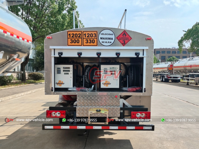 FOTON Double Dispensers Fuel Truck