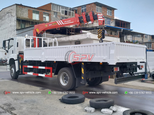 ISUZU Telescopic Crane Truck