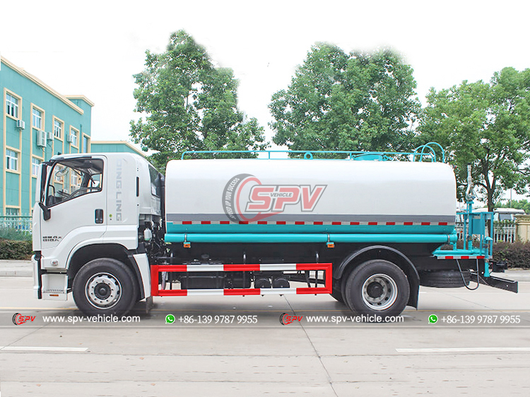 ISUZU GIGA 4X2 Drinking Water Lorry - Left