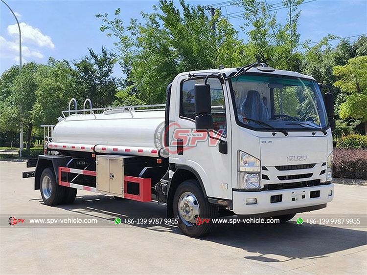ISUZU NPR 8,000 Litres Potable Water Lorry