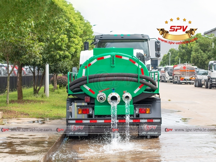 ISUZU 5,000L Toilet Suction Truck
