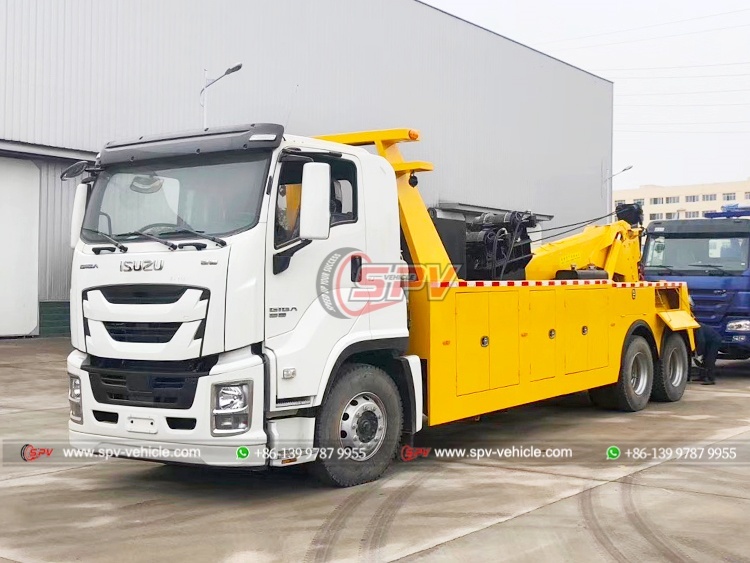 ISUZU Rotator Wrecker Truck