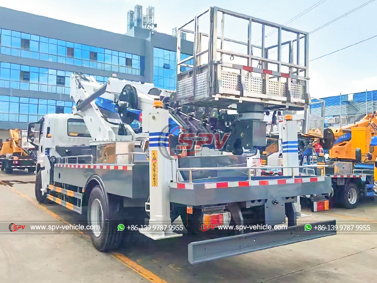 ISUZU Articulated Aerial Work Platform
