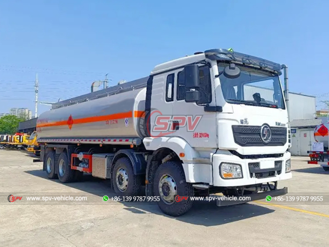 SHACMAN 30,000L Petrol Hauling Truck