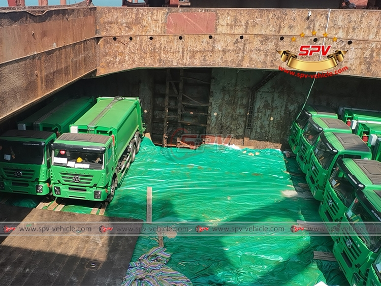 SPV 16 Units of Trash Compactor Trucks Loaded in Bulk Vessel