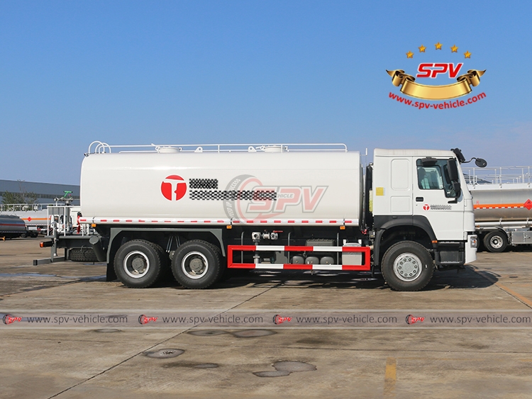 SINOTRUK 25,000 Litres Mining Water Spraying Truck to Congo