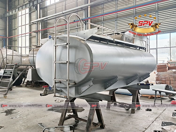 5,000 Litres Stainless Steel Water Tanker SKD