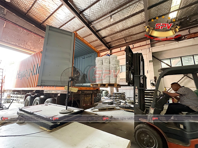 Glue for Combining Refrigerated Truck Body Combination