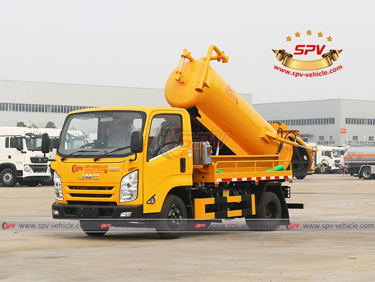 JMC 2,000 Liters Sewage Vacuum Truck to Cook Island