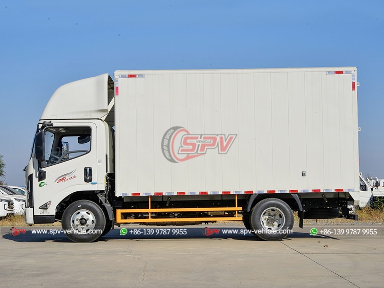 JMC Carrying Van Truck - Left