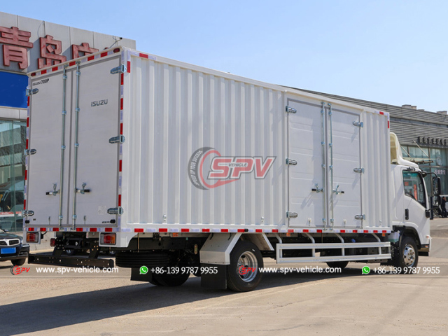 ISUZU 700P 6 Ton Dry Freight Truck