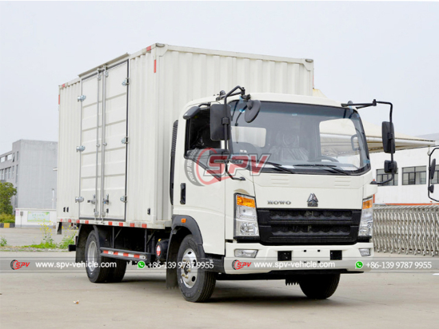 HOWO 2 Ton Goods Tranfer Van Truck
