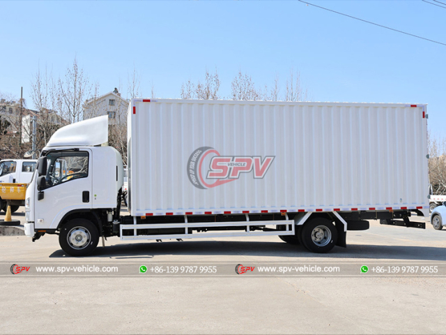 ISUZU 700P 6 Ton Dry Freight Truck