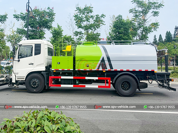 DONFENG 6,000L Road Flashing Truck