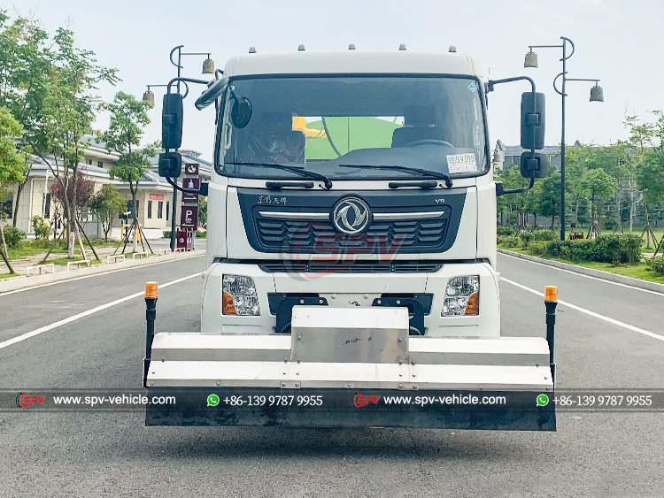 DONFENG 6,000L Road Flashing Truck