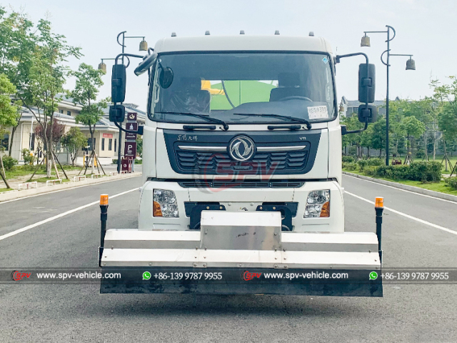 DONFENG 6,000L Road Flashing Truck