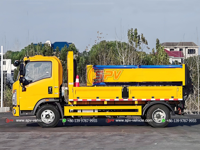 SINOTRUK Traffic Attenuators Truck