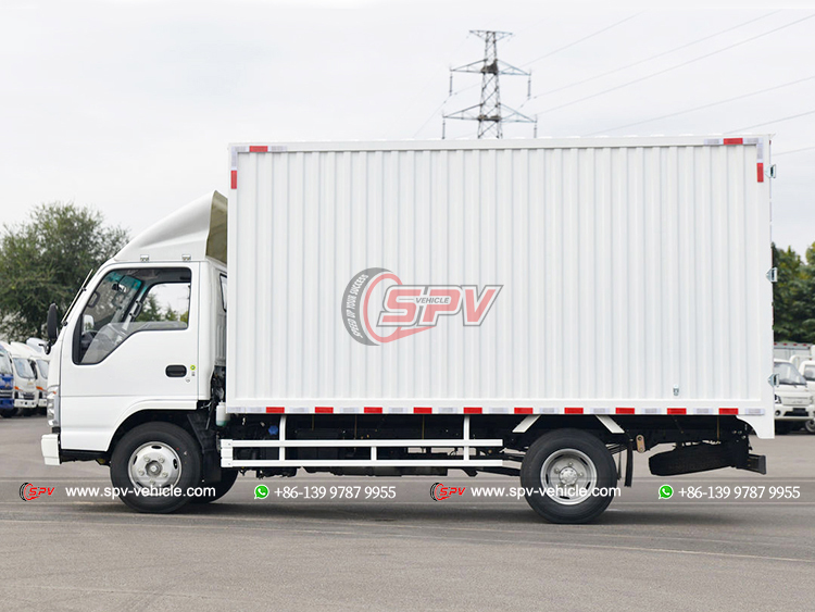 ISUZU 100P 2 Ton Goods Delivery Van Truck