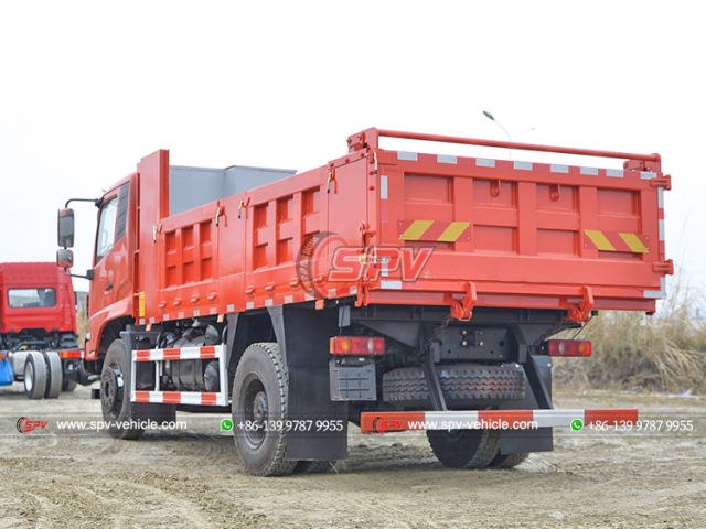 DONGFENG 4x2 Dumping Vehicle