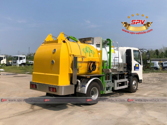 HOWO 5 CBM Kitchen Trash Collection Truck