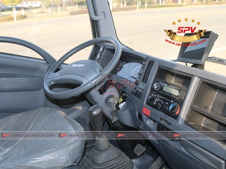 ISUZU  Double Cab Sand Tipper Truck