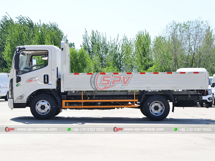 JMC 4x2 Cargo Lorry - Left