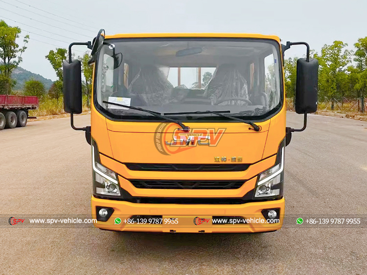 JMC N822 Carrying Plus Truck - Front