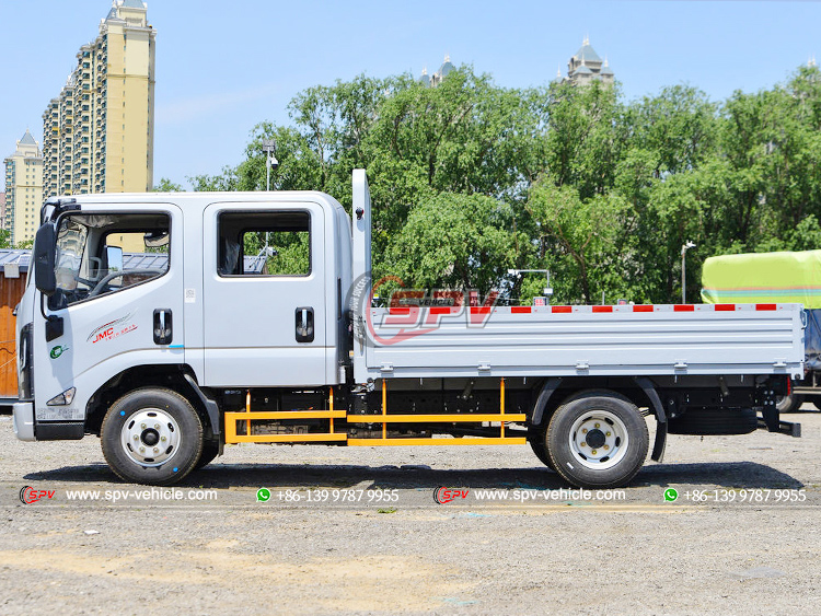 JMC N822 Light Truck - Left