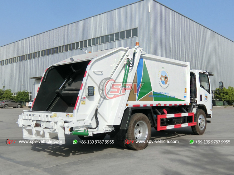 ISUZU 8 CBM Junk Compactor Truck