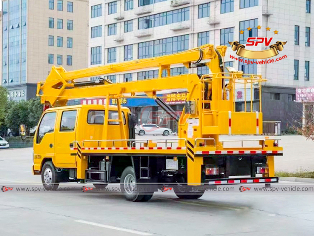 ISUZU 18M Knuckle Boom Aerial Truck