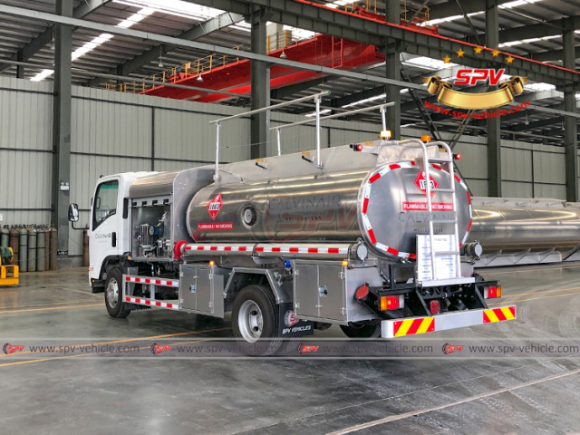 ISUZU 5,000L Helicopter Fueling Truck