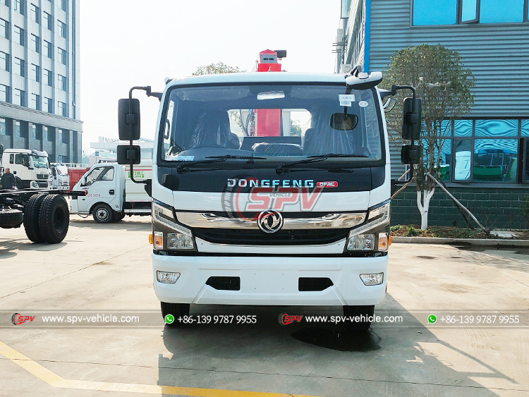 DONGFENG 6 Ton Truck With Crane