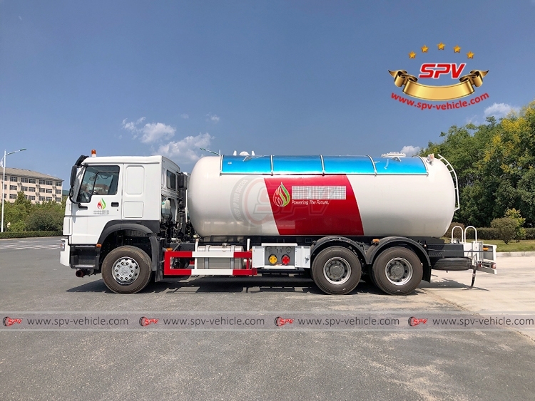 SINOTRUK 20,000L LPG Distribution Truck