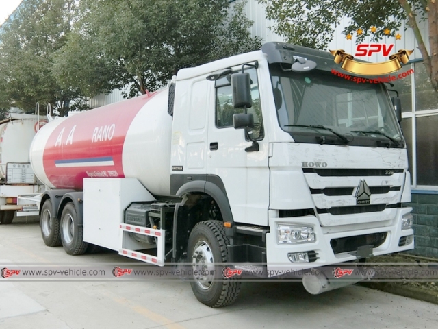 SINOTRUK 24,000L LPG Transfer Truck