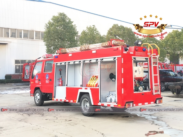 ISUZU 2,500 Liters Water Fire Truck