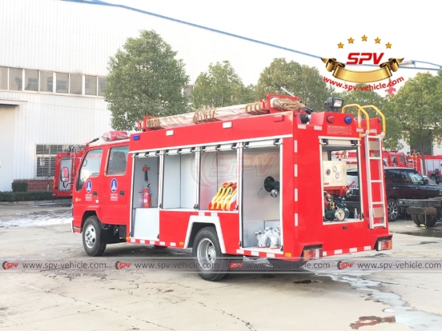 ISUZU 2,500 Liters Water Fire Truck
