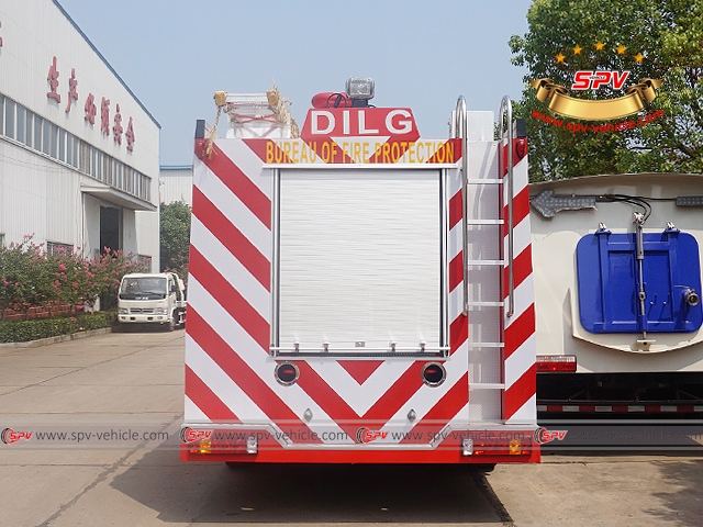 Sinotruck 7,000 Liters Fire Truck - Rear