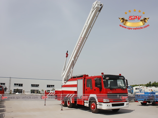 SINOTRUK  Aerial Working Fire Response Vehicle - Boom Working Test