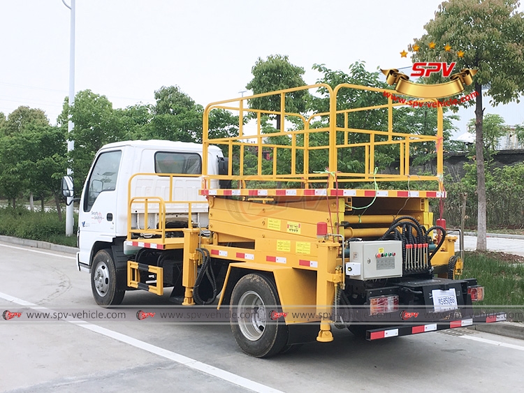 ISUZU 5.5M Automatic Scissors Lift Lorry - Real Left