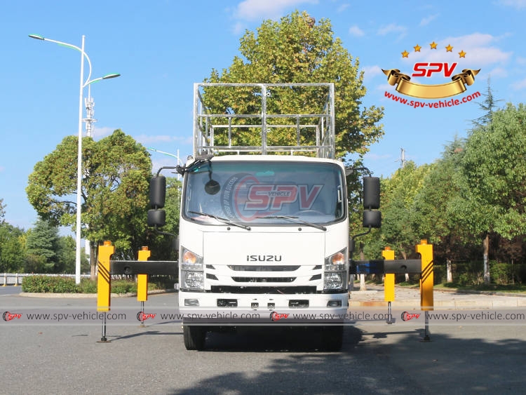 ISUZU 9 Meters Scissors Lift Truck -Front	
