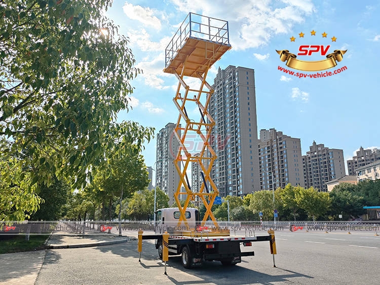 ISUZU Scissor Aerial Platform Truck - Working Test