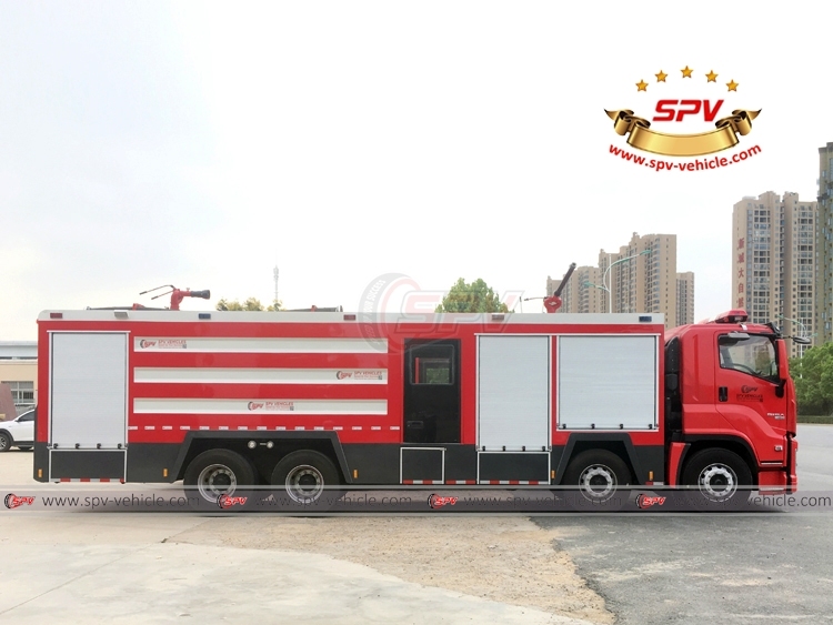 ISUZU 17,000 L Dry-Powder Fire Vehicle