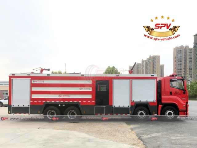 ISUZU 17,000 L Dry-Powder Fire Vehicle