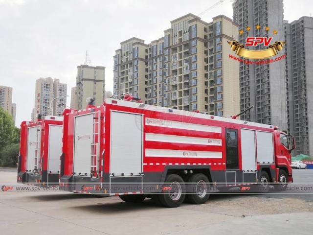 ISUZU 17,000 L Dry-Powder Fire Vehicle