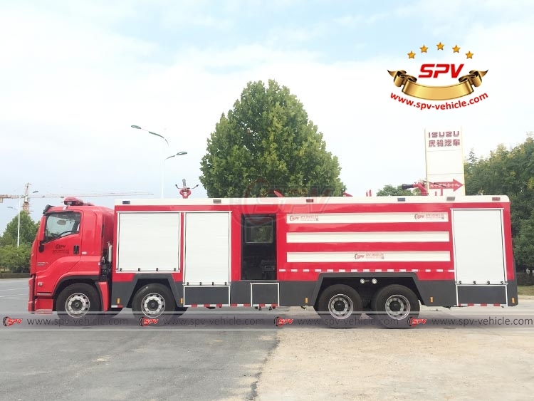 ISUZU 17,000 L Dry-Powder Fire Vehicle